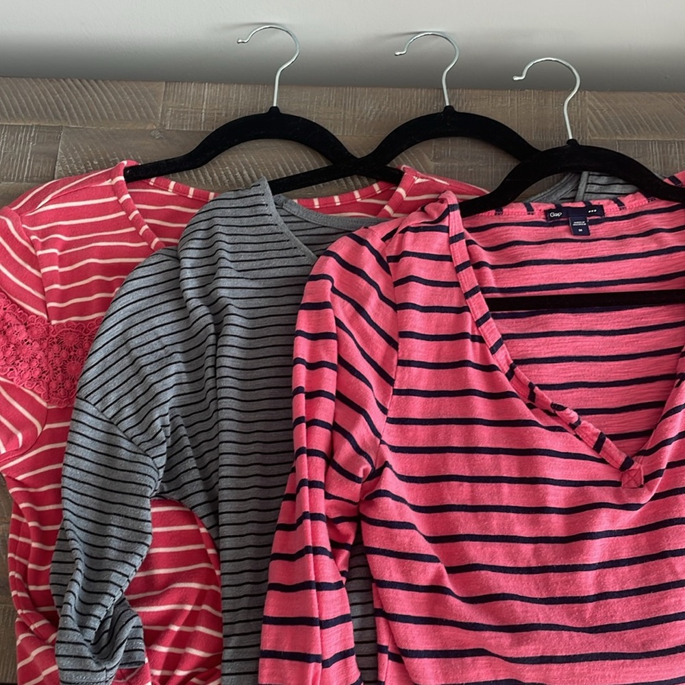 Bundle of 3 shirts: Gap, American Eagle, Lauren Conrad